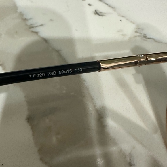 AUTHENTIC: TOM FORD sunglasses - Picture 7 of 8